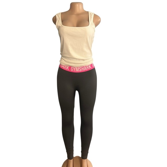 3/$30 🍂 Gymshark Grey Leggings with Vibrant Pink Waistband - Picture 1 of 10